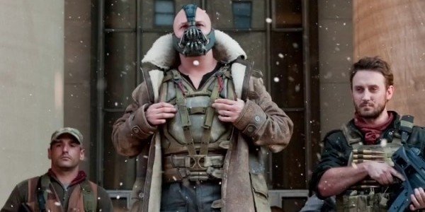 Why Christopher Nolan Likes To Cover Tom Hardy's Face In His Films -  CINEMABLEND