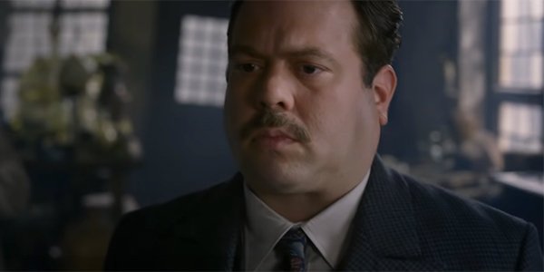 Dan Fogler Reveals What Jacob Is Thinking At The End Of Crimes Of ...