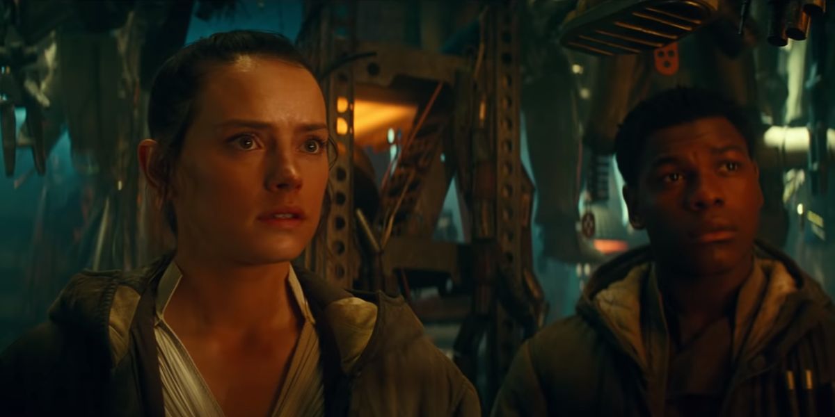 Rey and Finn in Star Wars; The Rise of Skywalekr