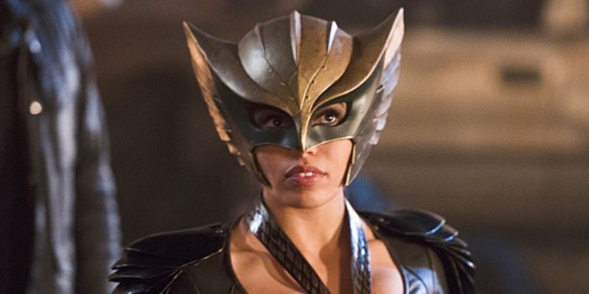 5. Hero People Hated: Hawkgirl From Legends Of Tomorrow- Hawkgirl was never a big deal in the comics until fans fell in love with the character's interpretation in Justice League Unlimited.