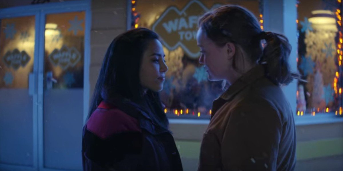 Liv Hewson and Anna Akana in Let It Snow