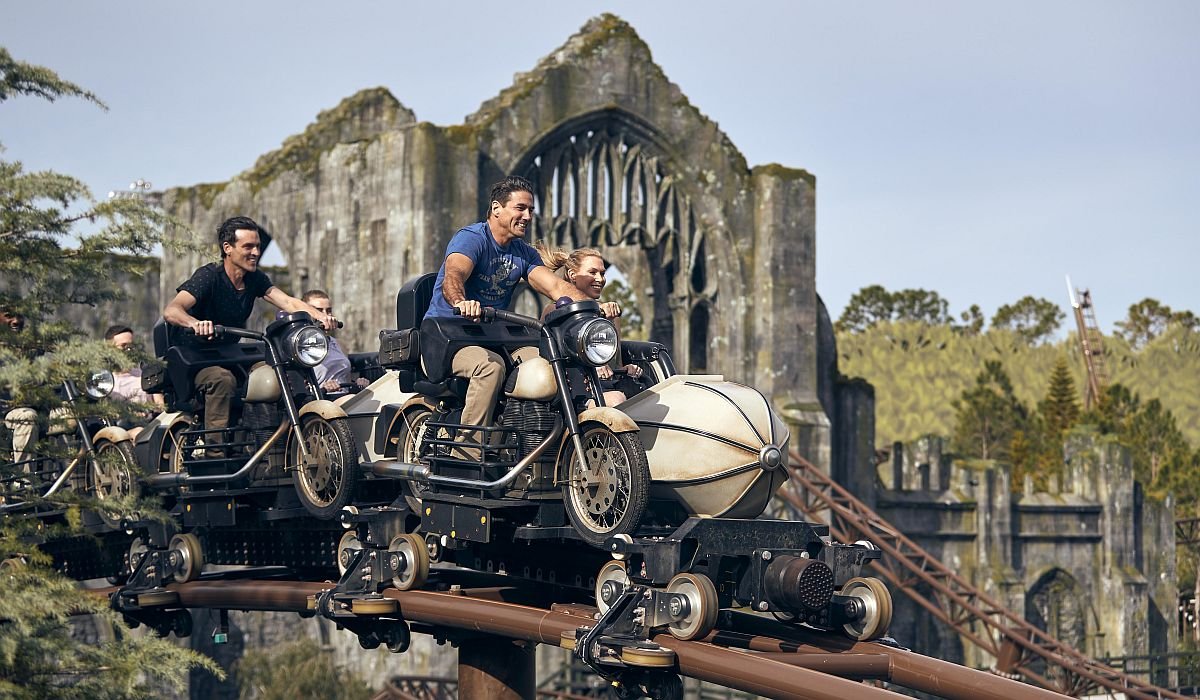 Vehículos de aventura en moto de criaturas mágicas de Hagrid