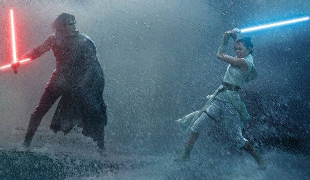 Star Wars: The Rise of Skywalker Kylo and Rey fighting in the rain