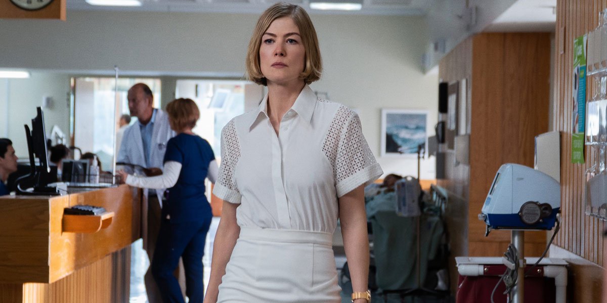 Netflix's I Care A Lot Ending: How Star Rosamund Pike Feels About The  Twists And Turns - CINEMABLEND